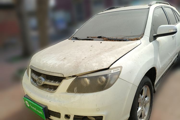 Used BYD S6 2011 2.4L Automatic Luxury Edition
