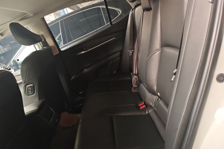 Used Toyota Camry 2024 Dual-Motor 2.0 HGVP Luxury Edition Left Rear Seat