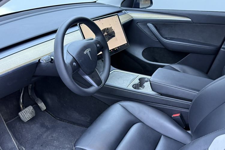 Used Tesla Model Y 2022 Revised Version Long-Range All-Wheel Drive