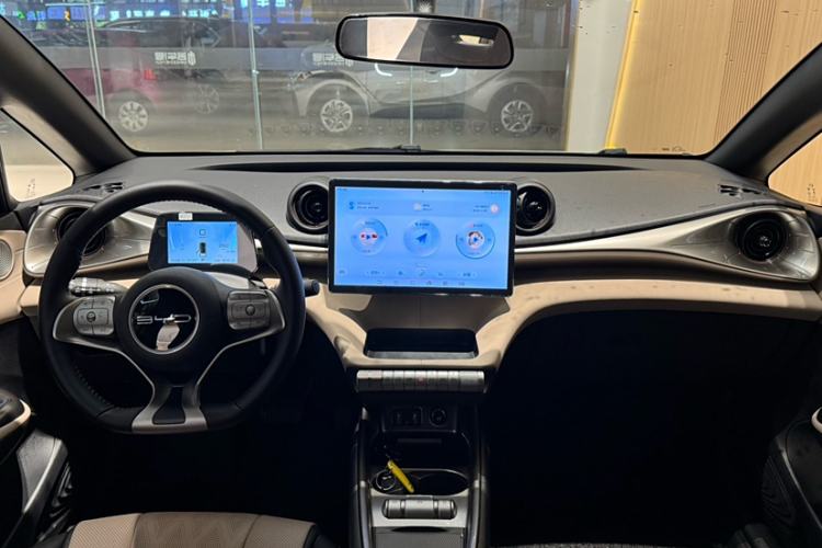 Used BYD Dolphin 2023 420 km Free Version