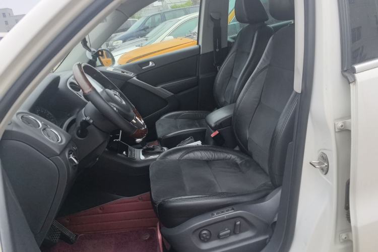 Used Volkswagen Tiguan 2010 2.0 TSI Automatic All-Wheel Drive Flagship Edition Left Front Seat