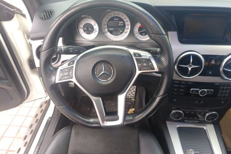 Used Mercedes-Benz GLK-Class 2015 GLK 300 4MATIC Fashion Edition Ultimate Version
