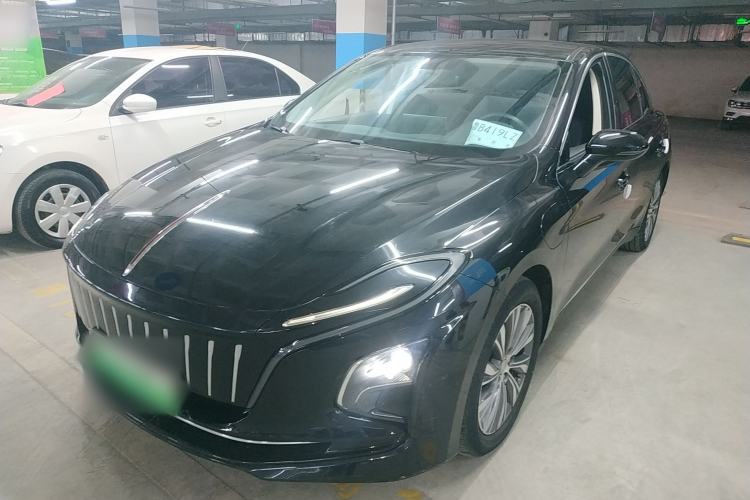Used Hongqi E-QM5 2022 431 km Charge & Enjoy Edition