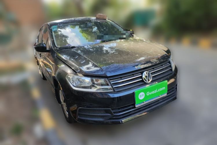 Used Volkswagen Santana 2018 1.5L Manual Fashion Edition Front Right 45 Deg