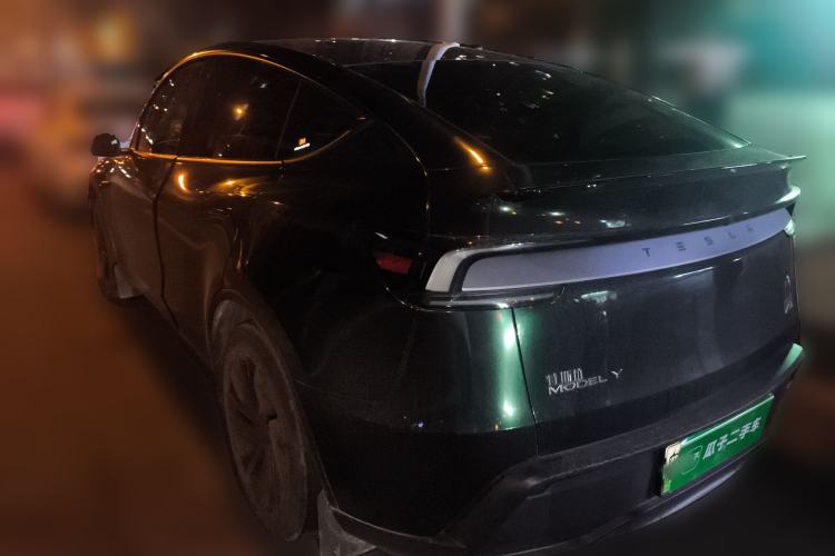 Used Tesla Model Y 2025 Rear-Wheel-Drive Version