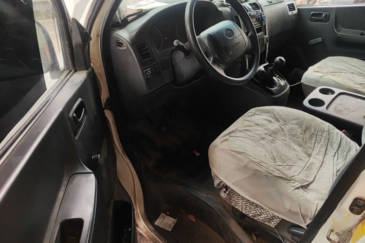 Used Jinbei Express 2017 2.0L Standard Version V19
