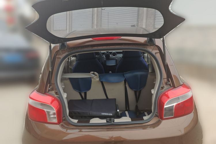 Used Venucia R30 2014 1.2L Manual Enjoyment Edition