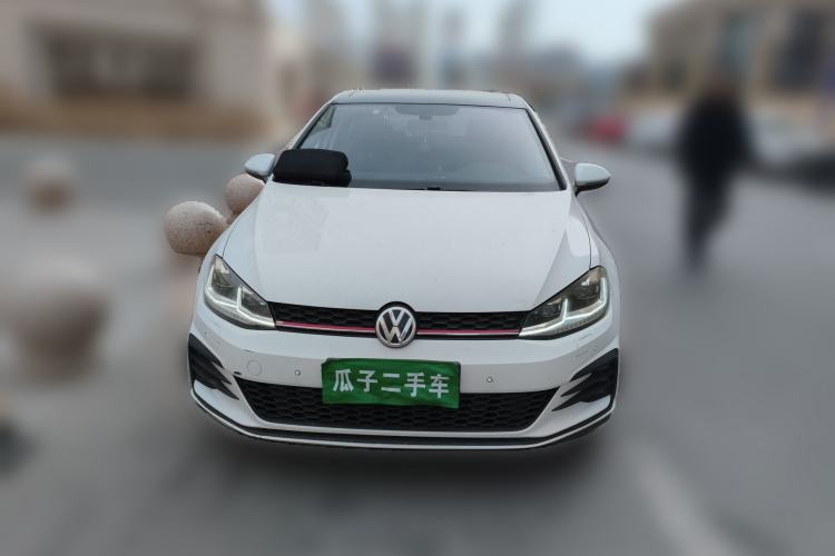 Used Volkswagen Golf 2018 230TSI Automatic Luxury Version
