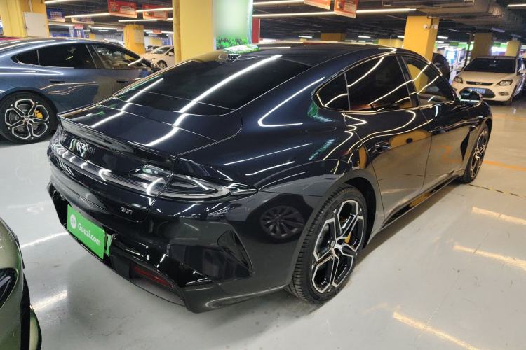 Used Xiaomi Auto SU7 2024 Rear-Drive Long-Range Intelligent Driving Version