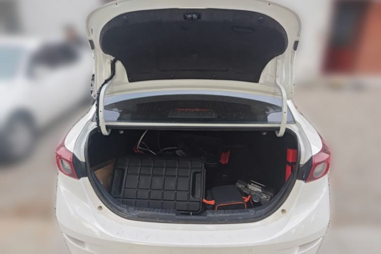 Used Mazda 3 Axela 2017 Sedan 1.5L Manual Comfort Model Emission Standard China V Trunk