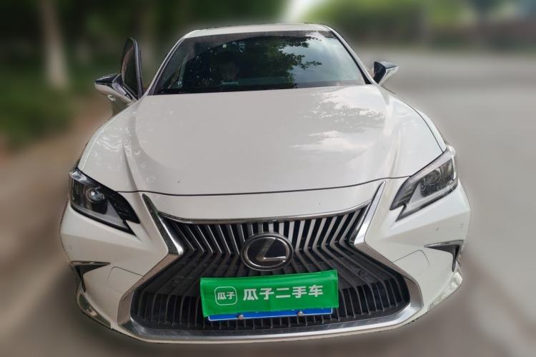 Used Lexus ES 2020 200 Excellence Edition Front