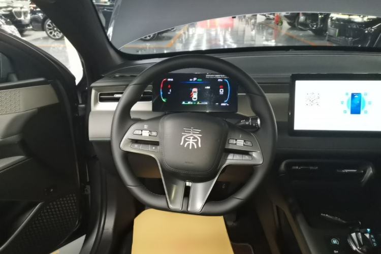 Used BYD Qin PLUS 2025 DM-i Smart Drive 55KM Leading Model
