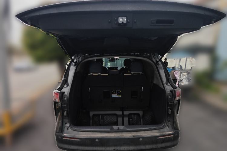 Used Toyota SIENNA 2024 2.5L Hybrid Comfort Edition Trunk
