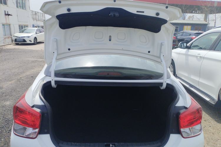 Used Hyundai Verna (older generation) 2017 1.4L Manual Refreshed Version China V Standard Trunk