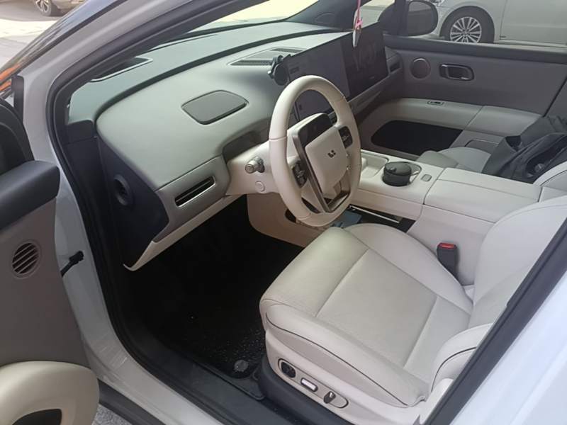 Used Li Auto i6 2025 Model Two-Wheel-Drive Standard Type — 14