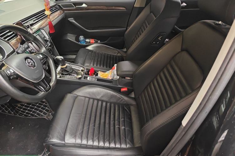 Used Volkswagen Magotan 2018 330TSI DSG Luxury Model Left Front Seat