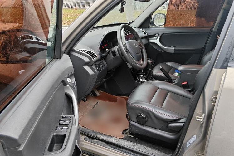 Used Chery Tiggo 3 2015 1.6L Manual Luxury Commemorative Edition Driver Seat