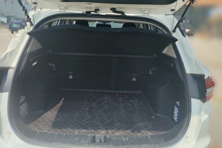 Used Geely Auto Coolray 2019 260T DCT Knight China VI Standard Trunk