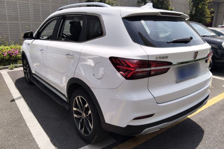 Used Roewe RX5 2016 20T Two-Wheel Drive Automatic Internet Smart Edition
