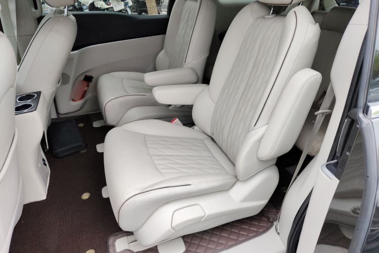 Used Buick GL8 2021 Land Cruiser Executive Class 652T Luxury Model Left Rear Seat