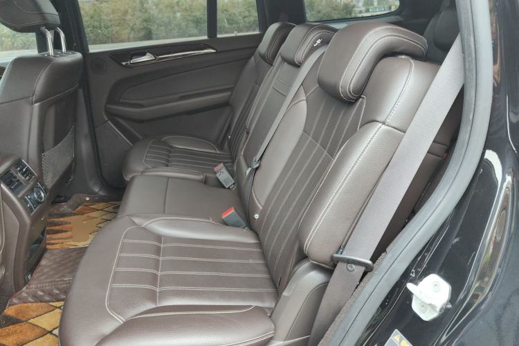 Used Mercedes-Benz GLS 2017 GLS 400 4MATIC Dynamic Model Left Rear Seat