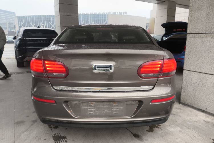 Used Qoros 3 2016 Sedan 1.6L Automatic Zhiyue Model
