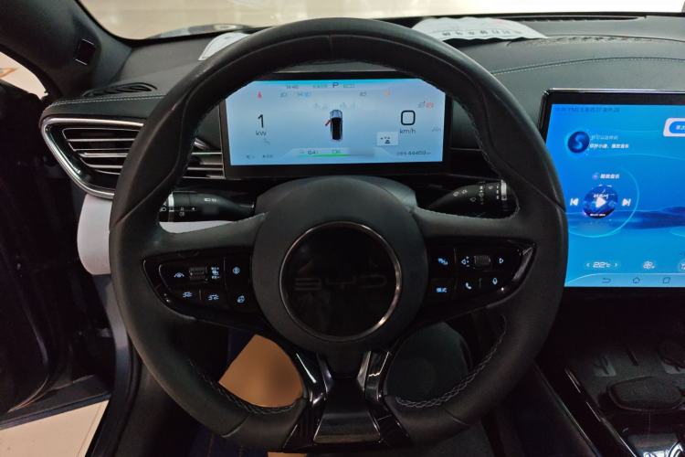 Used BYD Seal 2022 700 km Long-Range Rear-Wheel-Drive Version Steering Wheel