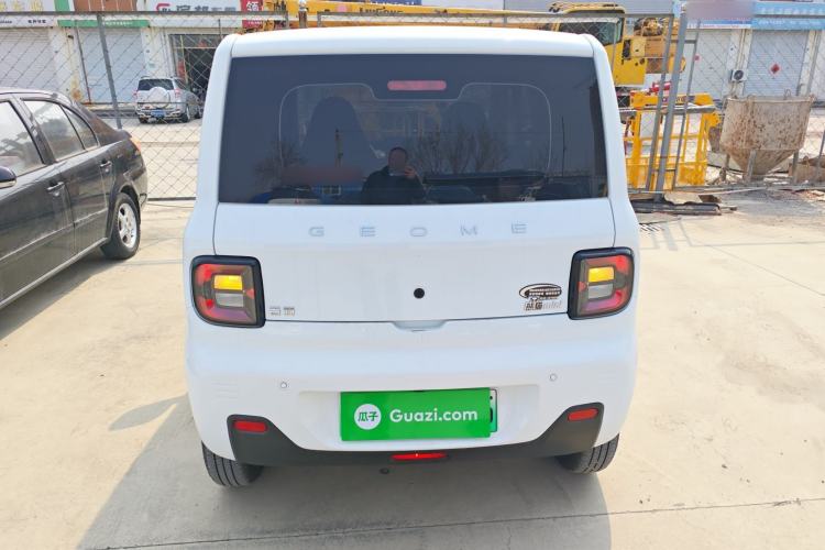 Used Geely Galaxy Panda 2024 Panda Mini 200km Endurance Bear
