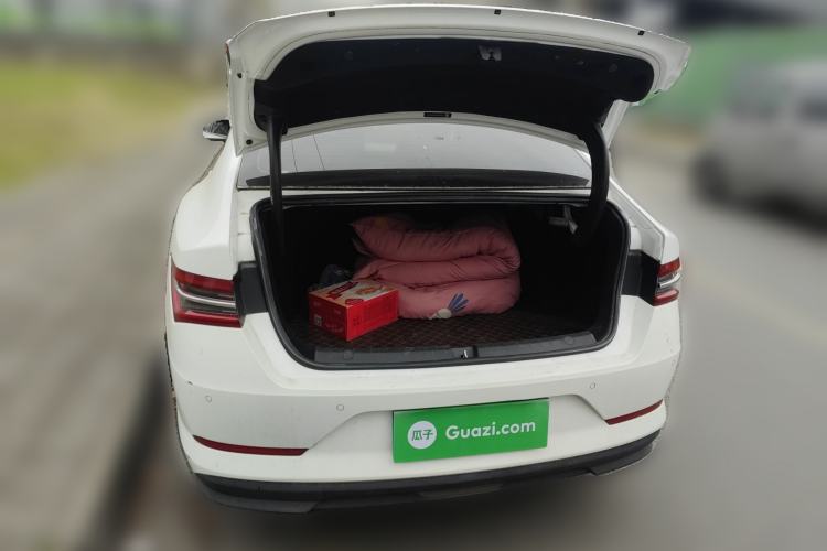 Used BYD Qin Pro 2019 Super Edition 1.5TI Automatic Smart Connect Enjoyment Model China VI Standard
