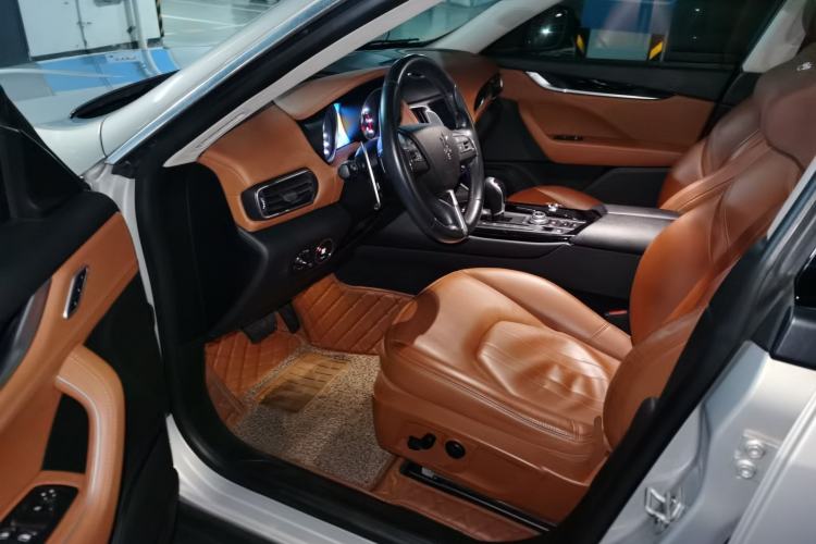 Used Maserati Levante 2016 3.0T Standard Edition Driver Seat