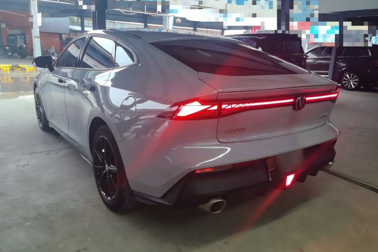 Used Changan UNI-V 2022 1.5T Prestige Version