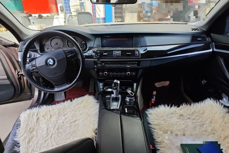 Used BMW 5 Series 2013 525Li Luxury Model