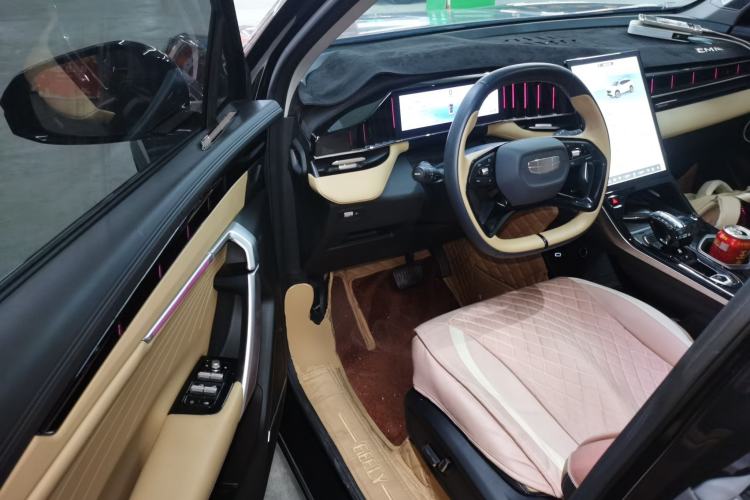 Used Geely Auto FX11 2023 1.5TD DCT Prestige Edition
