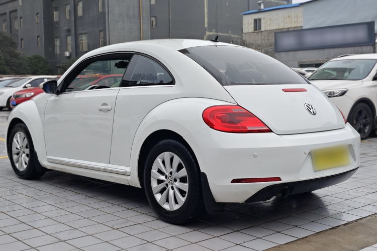 Used Volkswagen Beetle 2015 180TSI model
