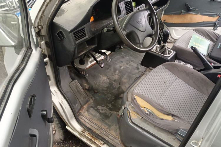 Used Wuling Zhiguang 2015 1.2L Practical LS-I Model