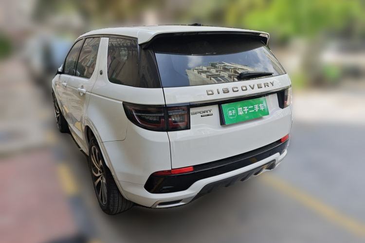 Used Land Rover Discovery Sport 2020 249 PS R-Dynamic Luxury Custom Edition Rear Left 45 Deg