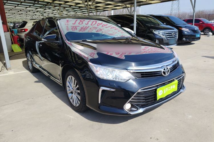 Used Toyota Camry 2016 2.5G 10th Anniversary Deluxe Navigation Edition Front Right 45 Deg