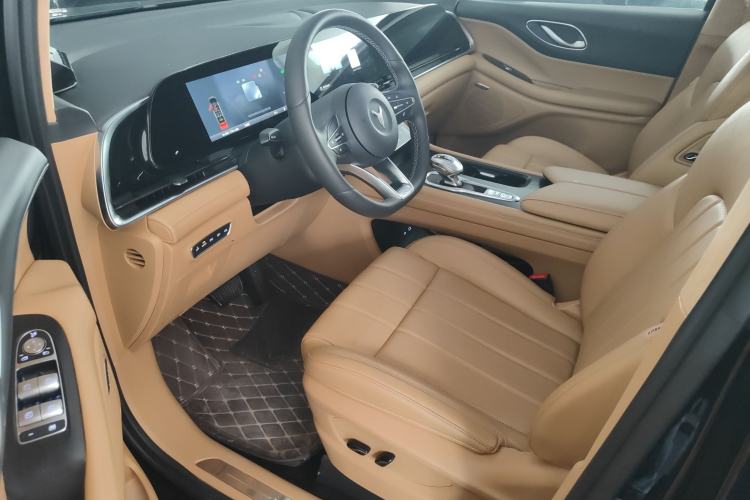 Used VOYAH Dream 2025 PHEV Four-Wheel Drive Excellence Kunpeng Edition