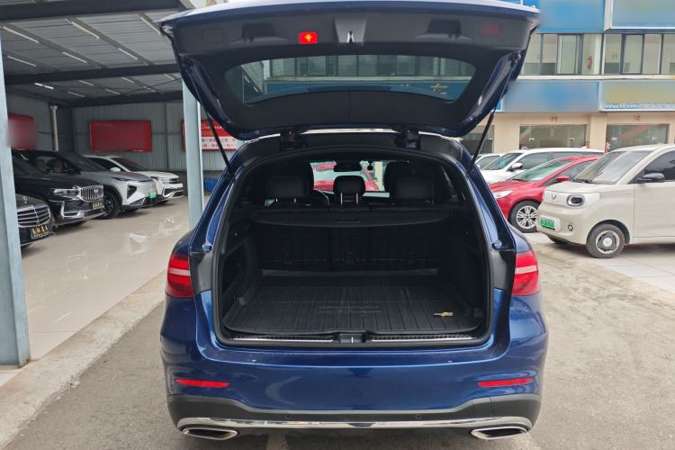 Used Mercedes-Benz GLC 2017 GLC 260 4MATIC Luxury Model
