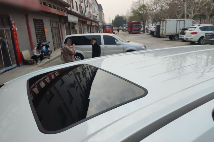 Used Toyota SIENNA 2026 Model 2.5L Dual-Engine Four-Wheel-Drive Premium Edition Roof