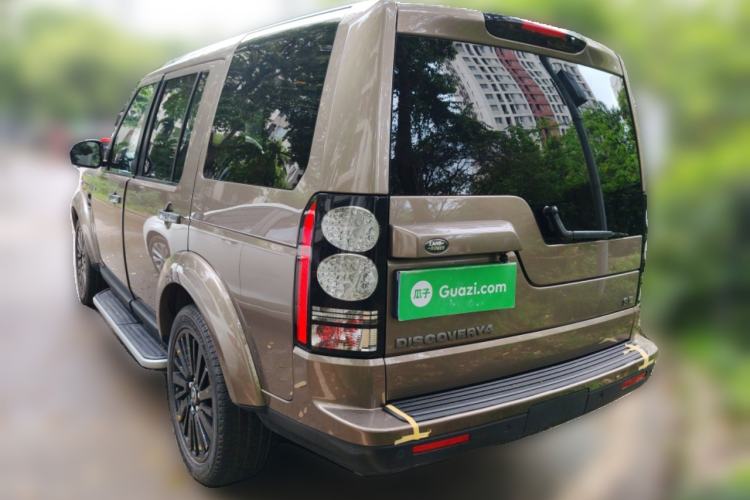 Used Land Rover Discovery 2015 3.0 SC V6 SE Rear Left 45 Deg