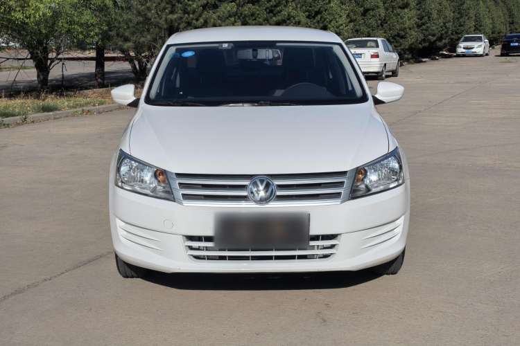 Used Volkswagen Santana 2015 1.4L Manual Fashion Edition Exterior 1