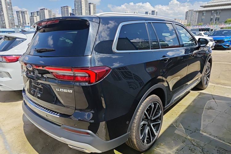 Used Ford Equator 2023 EcoBoost 225 Premier PLUS 7-seater (2/3/2)
