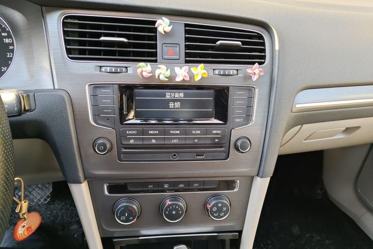 Used Volkswagen Golf 2015 1.6L Automatic Comfort Model
