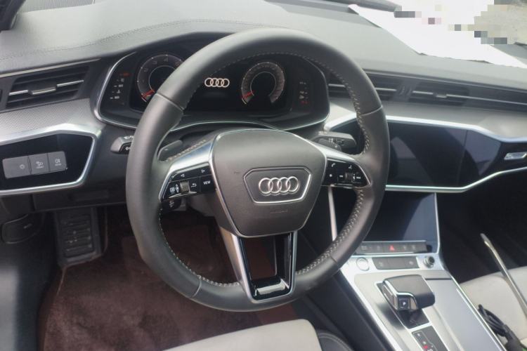 Used Audi A6L 2019 40 TFSI Luxury Dynamic Model Steering Wheel
