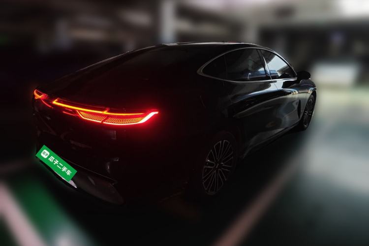 Used Geely Galaxy 8 2025 130km EM-i Prestige Edition Rear Right 45 Deg