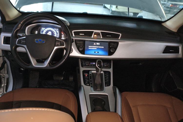 Used Geely Auto Emgrand X7 Sport 2016 1.8TD Automatic ZhiZun Version Center Console