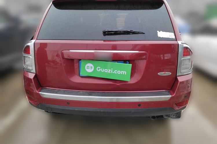 Used Jeep Compass 2014 2.4L four-wheel drive luxury version
