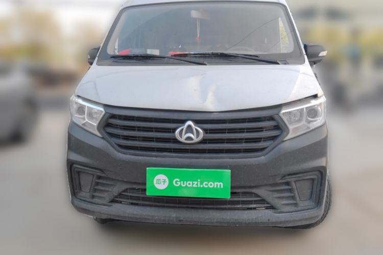 Used CHANGAN KUAYUE Xing V3 2023 1.5L Gasoline Comfort Edition 5-Seat Passenger Vehicle Front