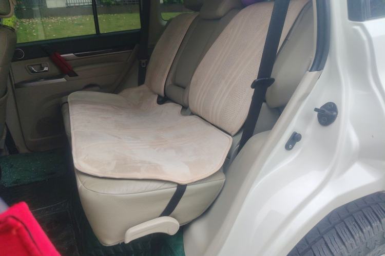 Used Mitsubishi Pajero  Left Rear Seat